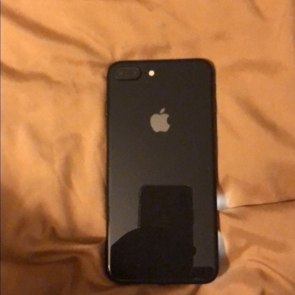 iPhone 8+